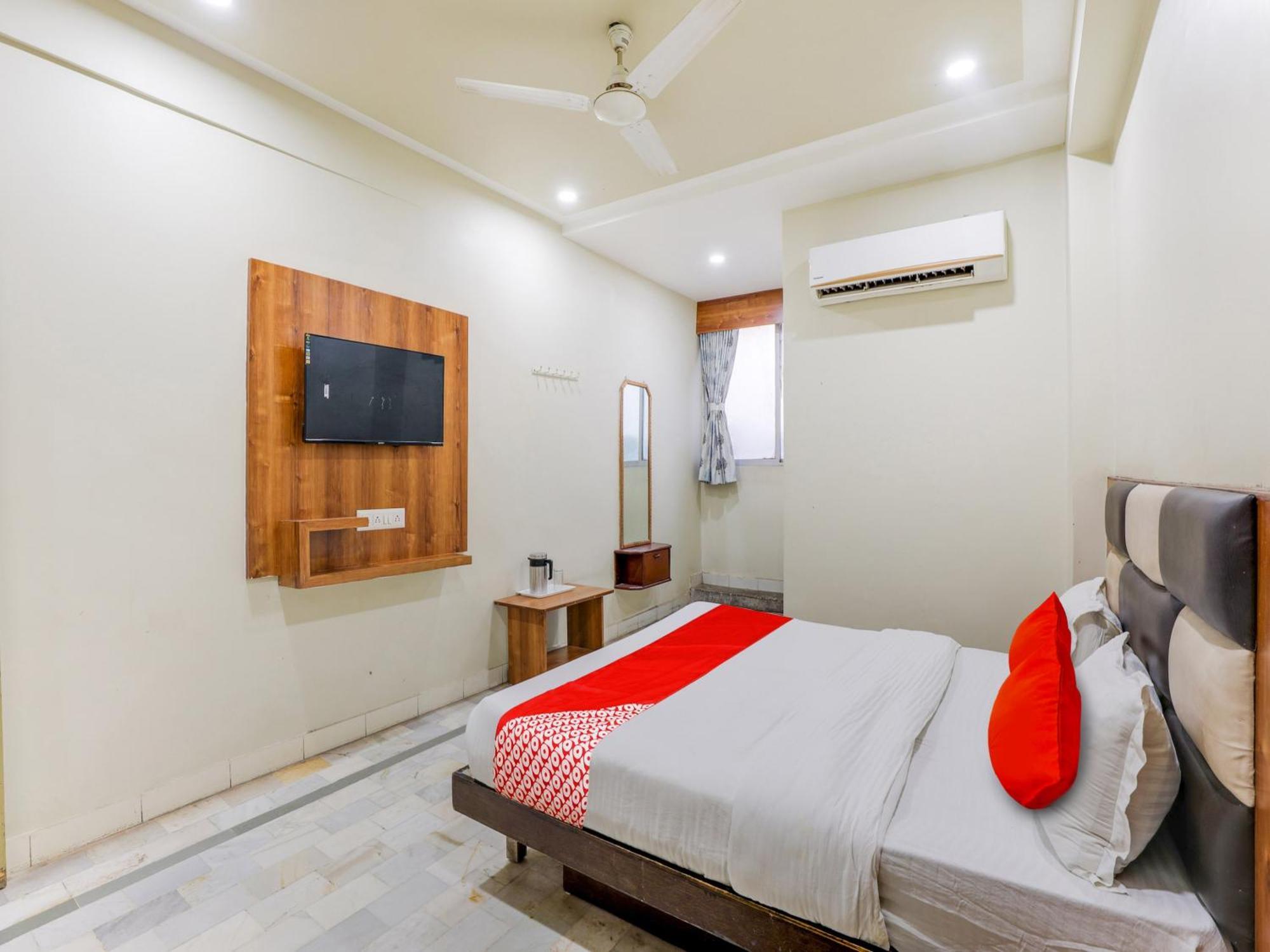Hotel O Asopalav Naroda Bagian luar foto